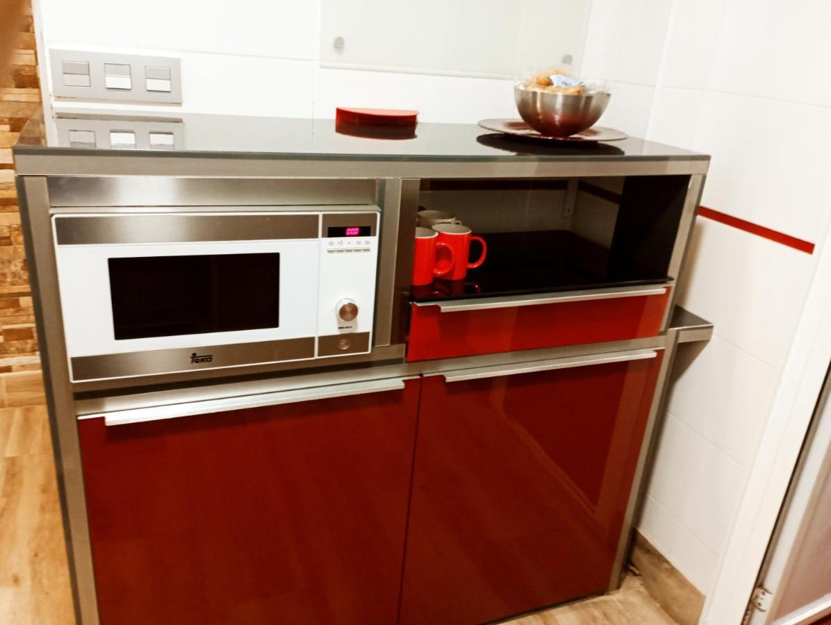 Precioso Apartamento 3 Habitaciones. Con Patio. 카마스 외부 사진